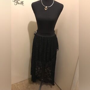 Elegant Black Lace Layered Skirt. Waist 14 1/2 Without Stretch.  Size XL